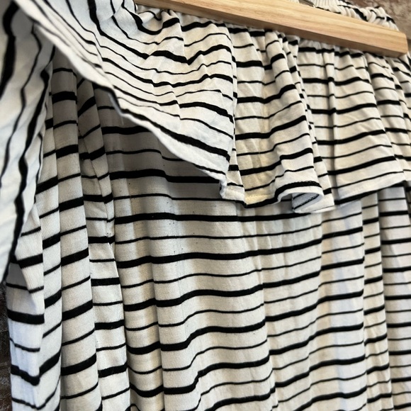 American Eagle Outfitters Striped Off the Shoulder Shirt - Picture 4 of 8